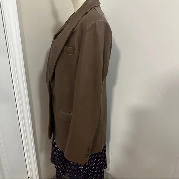 Brown isn’t just a color this year, ~The Drop Women's Classic Brown Blazer - Picture 5 of 14